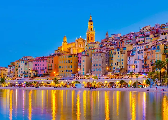 Port & Pool Hideaway - Happy Menton