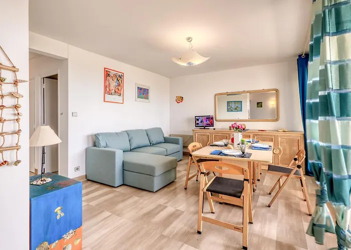 Port & Pool Hideaway - Happy Apartamento