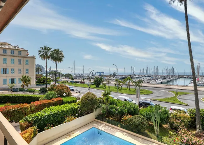 Port & Pool Hideaway - Happy * Menton