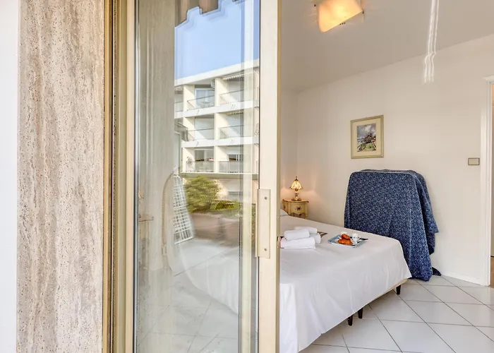 Port & Pool Hideaway - Happy Apartamento *