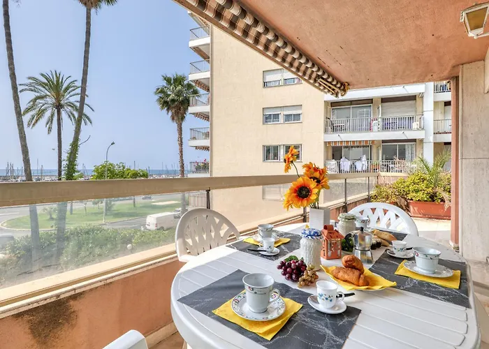 Port & Pool Hideaway - Happy Apartamento *