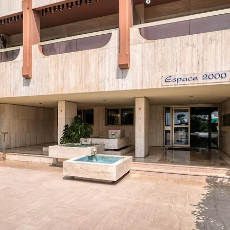 Port & Pool Hideaway - Happy *