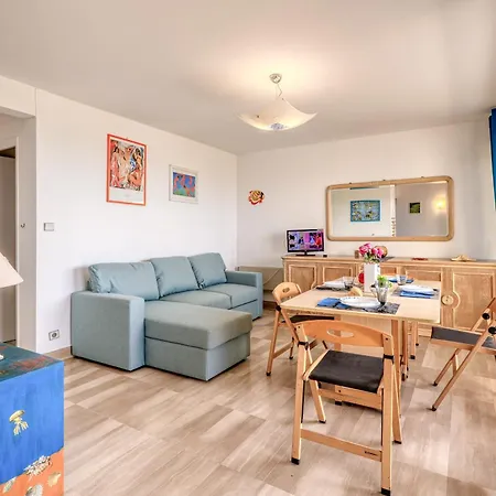 Port & Pool Hideaway - Happy Appartement