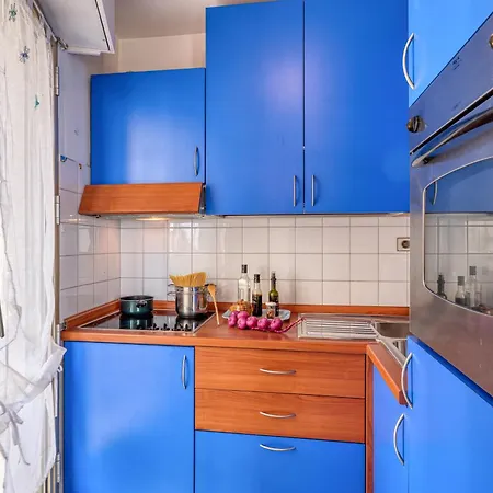 Port & Pool Hideaway - Happy Appartement