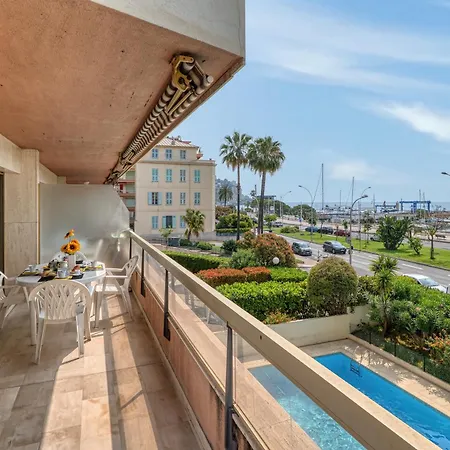 Port & Pool Hideaway - Happy *